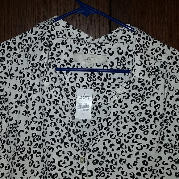 Loft animal print blouse in size L - Picture 2 of 2